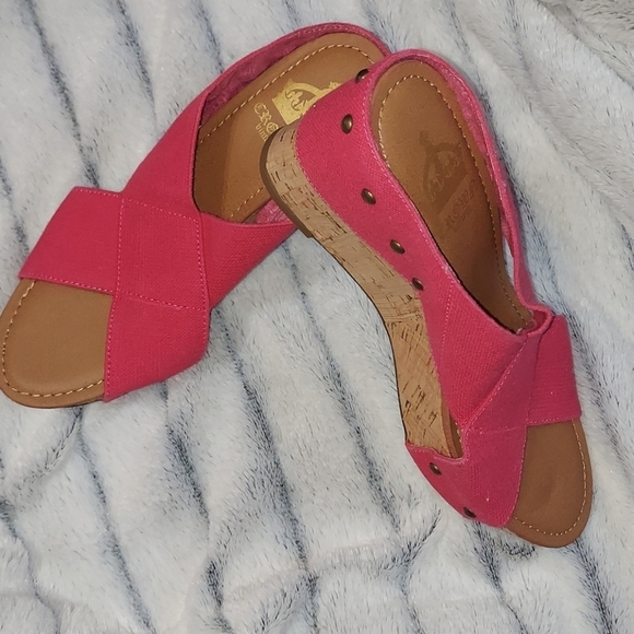 Crown Vintage Pink Sandals Size 8M - Picture 1 of 8